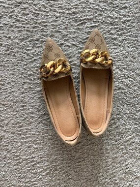 Tan Pointed Chain-Detail Women's Flats